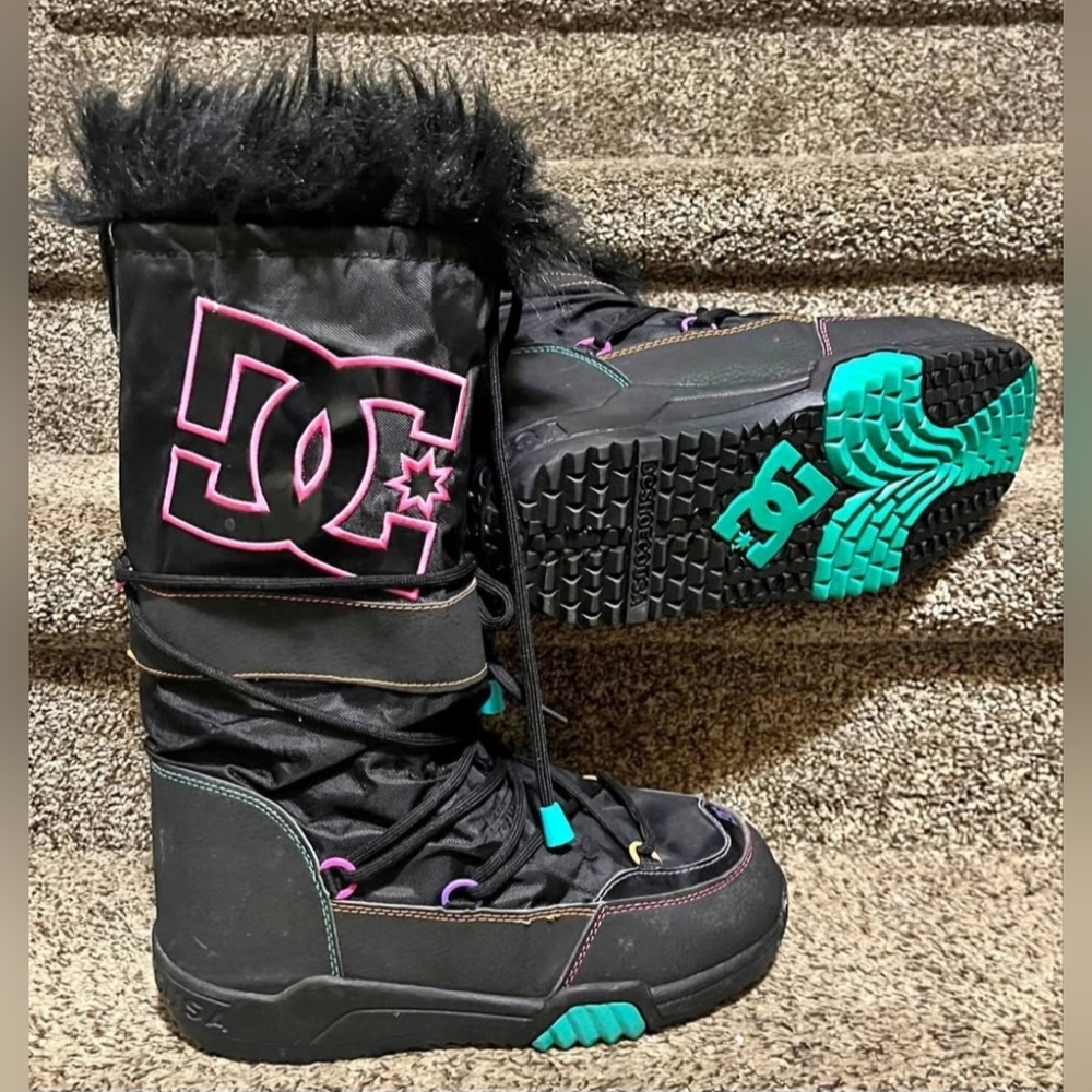 💚🩵💖DC Chalet Winter Snow Boots Size 9💖🩵💚